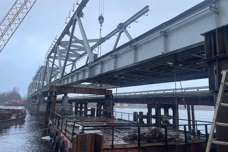 В Кингисеппском районе начался демонтаж моста через Лугу