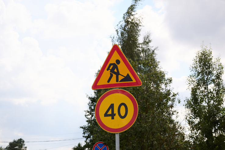 Власти Ломоносовского района решают вопрос содержания проезда между деревнями Алакюля и Яльгелево