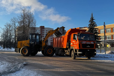 Дорожники Ленобласти запустили пилотный проект по совместной с фермерами уборке региональных дорог