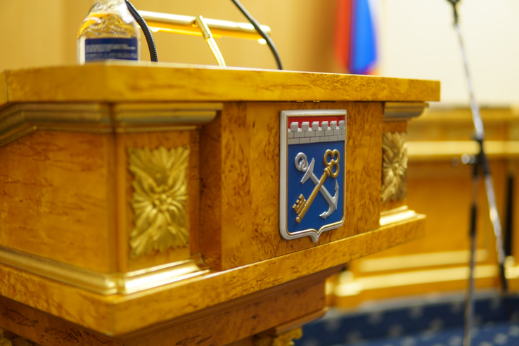 Дорожники Ленобласти получили почетные награды от губернатора